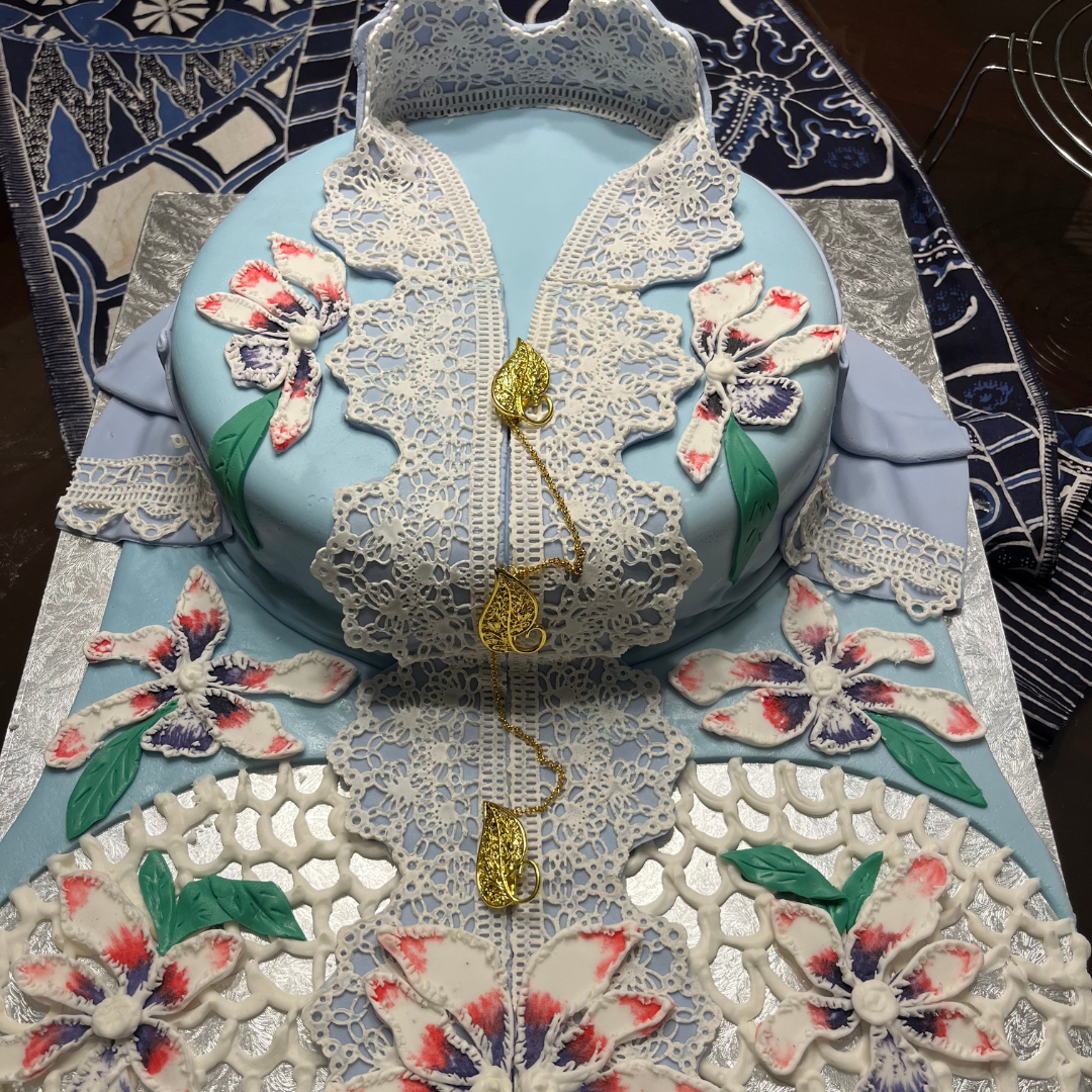 NYONYA KEBAYA CAKE - 2KG Blue (Pre-order 1 month)