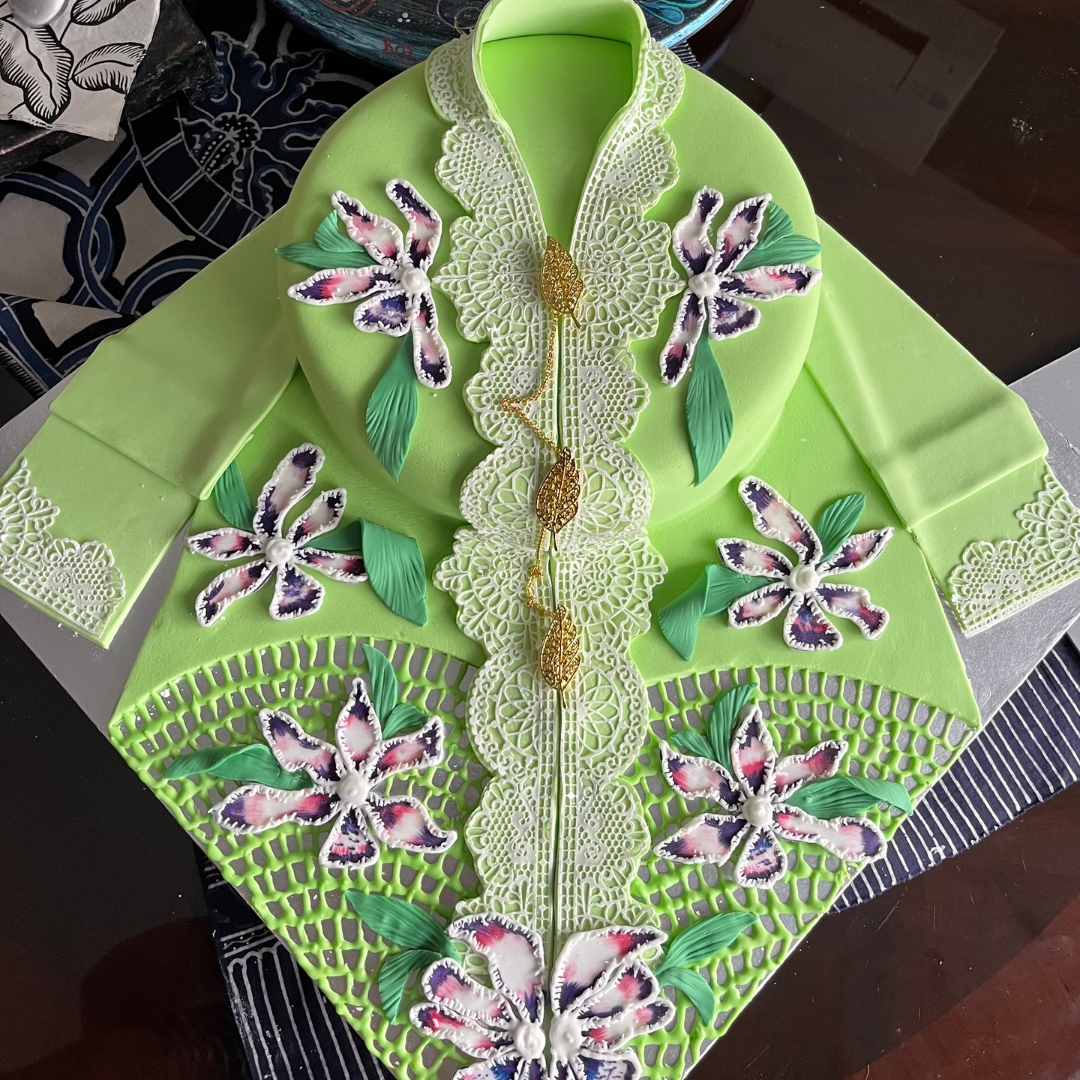 NYONYA KEBAYA CAKE - 2KG Green (Pre-order 1 month)